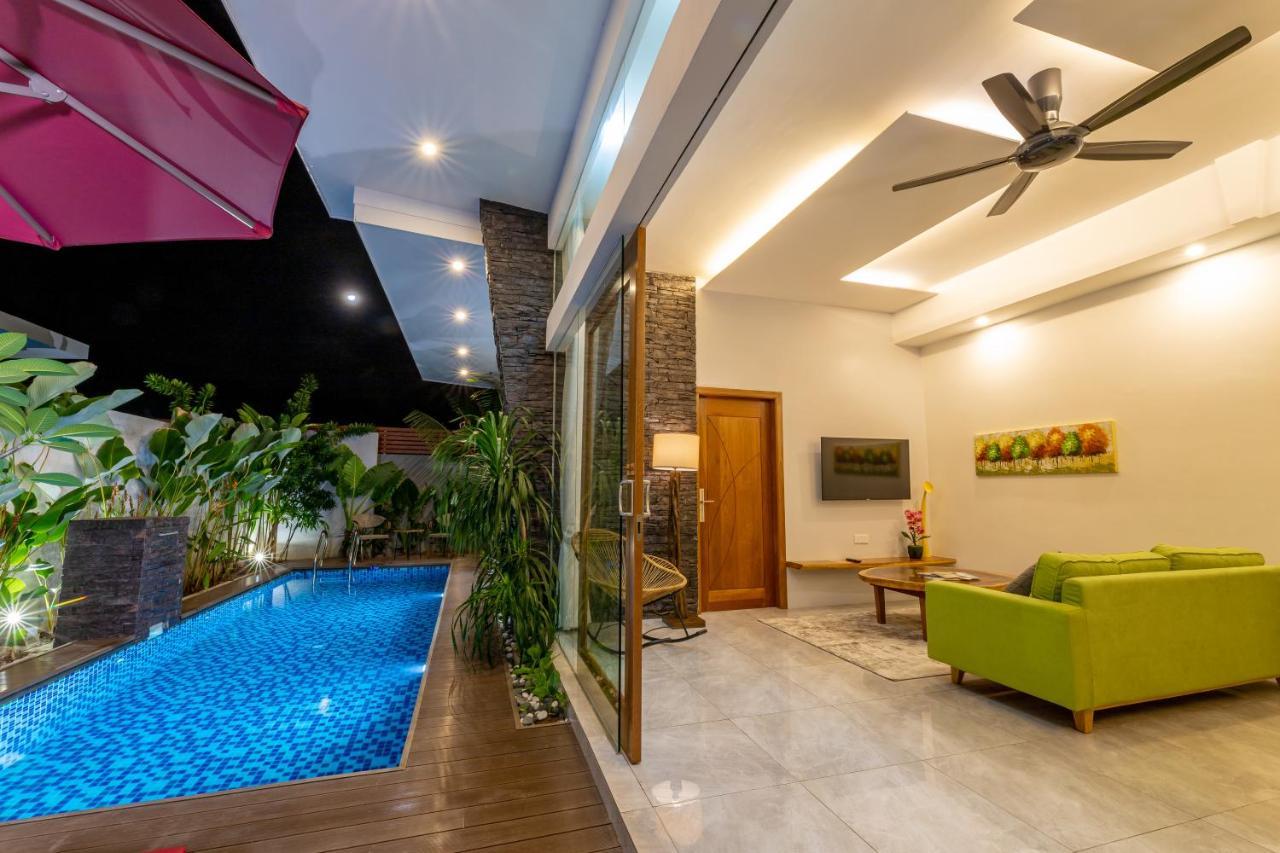 Maneh Villa Langkawi - Private Pool Pantai Cenang  Exterior photo